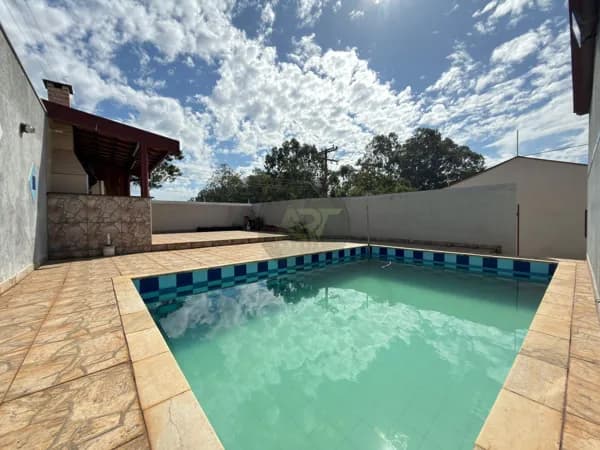 Casa com piscina