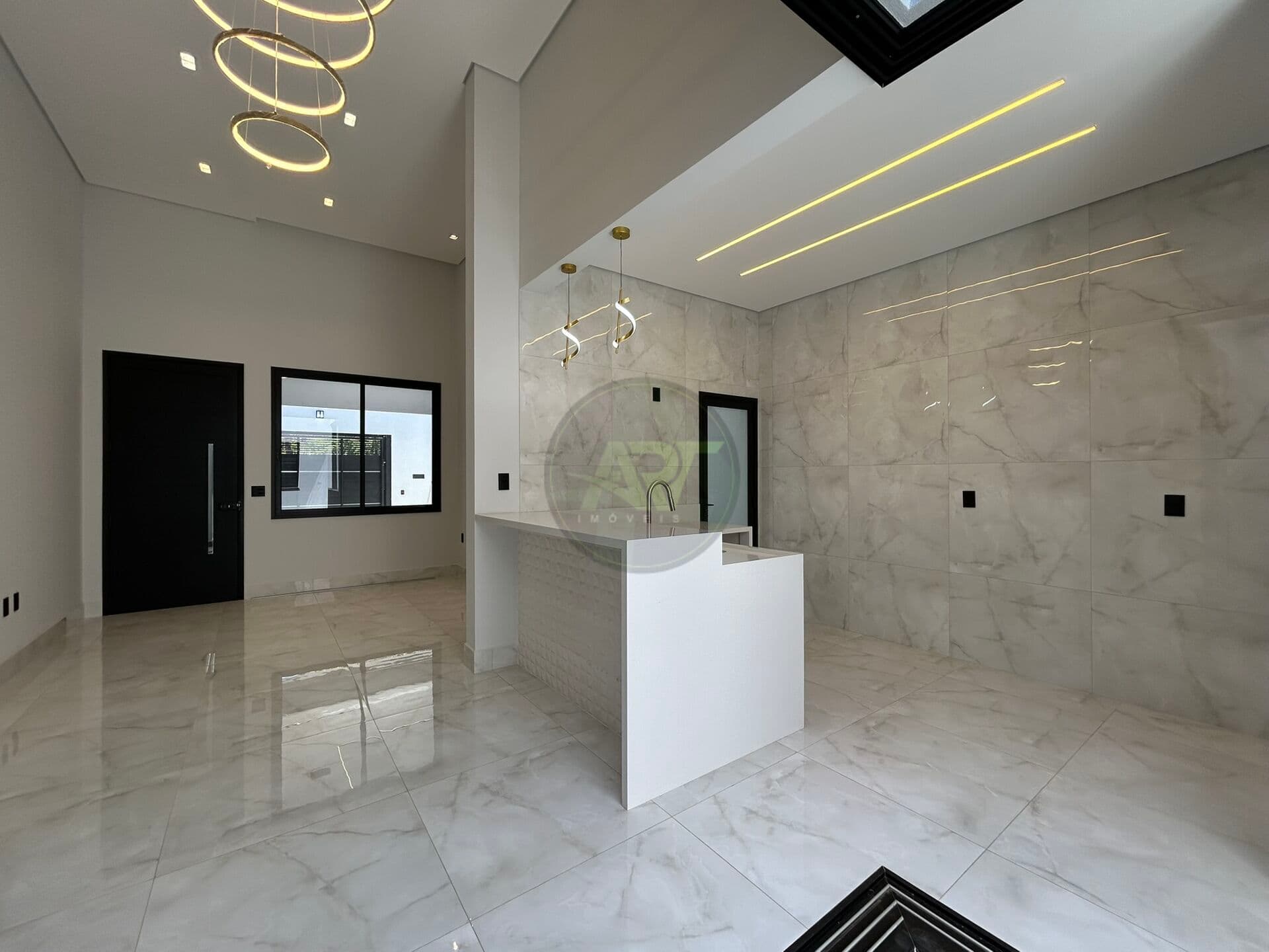 Casa 3 Dormitórios Próximo a avenida Brasil