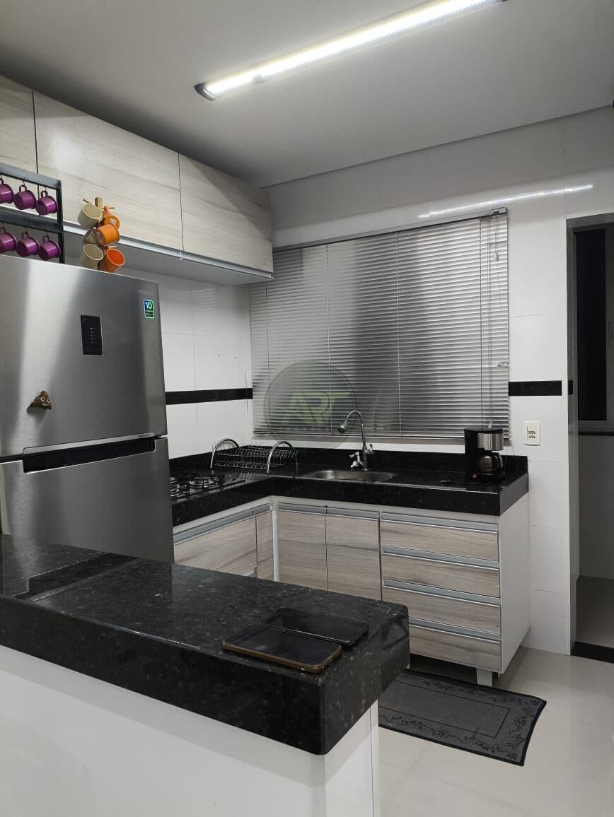 APARTAMENTO À VENDA | PORTEIRA FECHADA