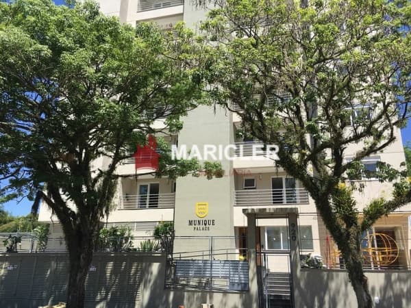 Apartamento em Portão - Centro
