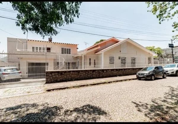 Casa térrea impecável na Vila Ipiranga