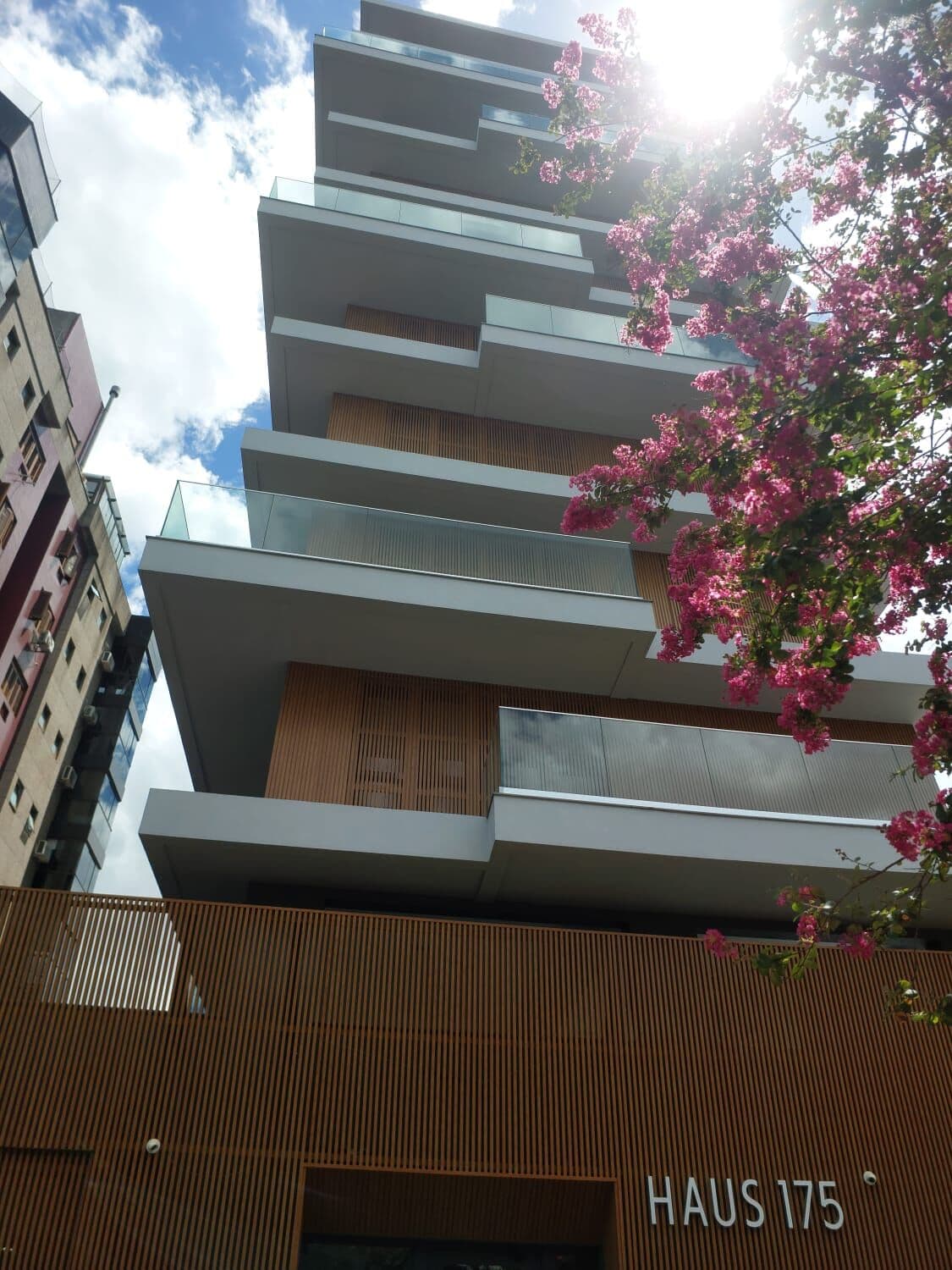 Apartamento novo 3 quartos 2 vagas Bairro Higienópolis, Porto Alegre/RS