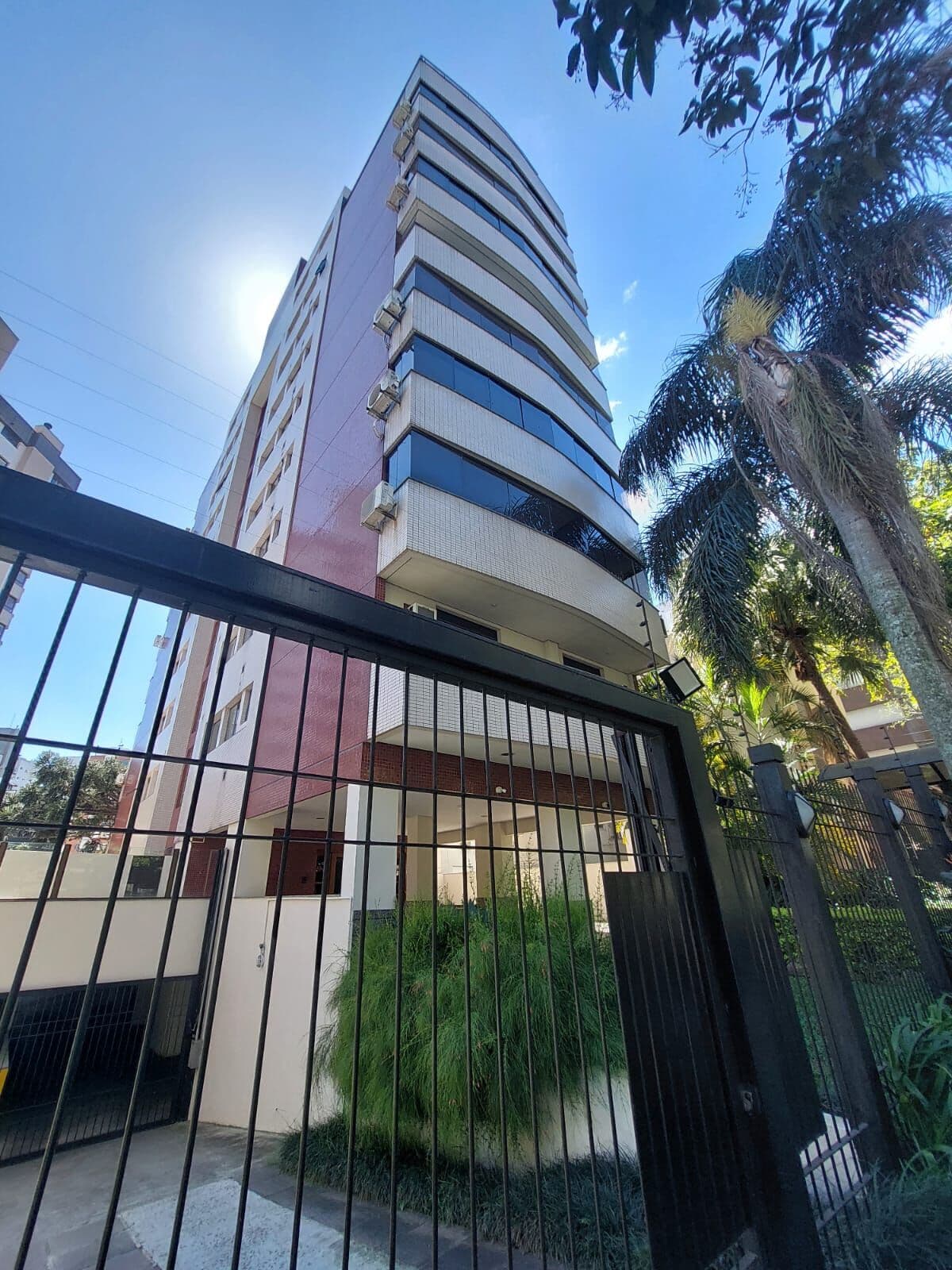 Apartamento de 2 dormitórios (1 suíte) – Condomínio Bela Bagé, Petrópolis – 105,87 m² privativos