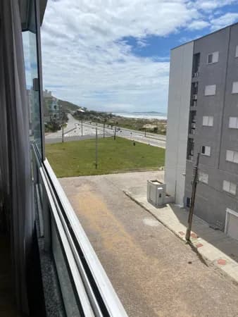 Apartamento com vista para o mar no Mar Grosso