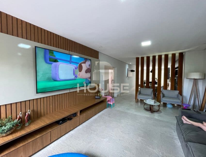 Casa Alto Padrão em Residencial Vale das Palmeiras, Varginha/MG