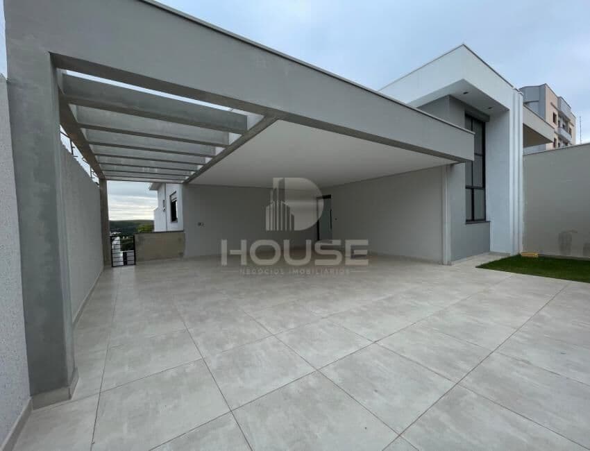 Casa em Varginha - Santa Luiza