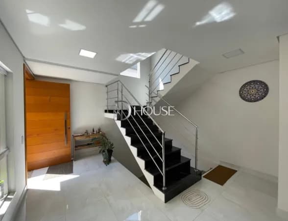 Casa em Varginha - Residencial Portinari