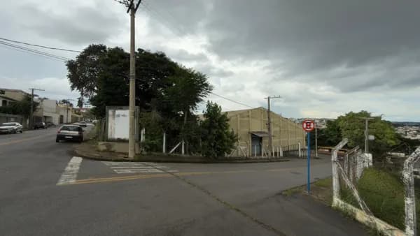 Galpão/Depósito/Armazém em Varginha - Vila Paiva