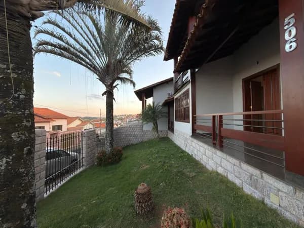 Casa em Elói Mendes - Centro