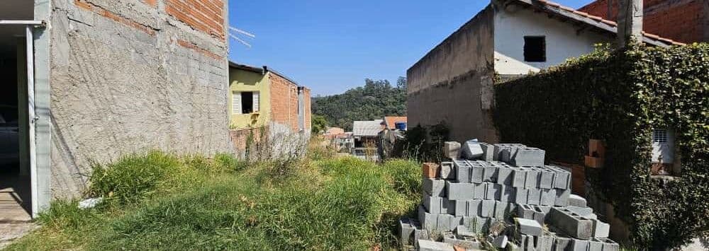 Terreno à Venda em Itapevi/SP com Projeto de Casa em Andamento