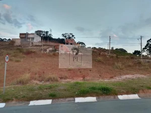 Terreno em Condomínio