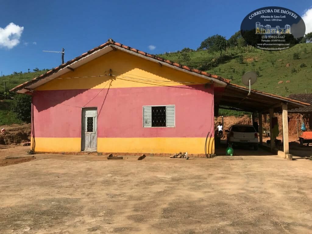 Imóvel rural com pastagem e residência