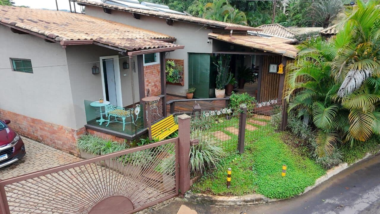 Casa Alvenaria em São Sebastião das Águas Claras, Nova Lima/MG