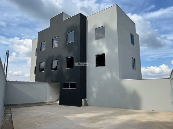 Apartamento em Parque Jardim Santanense, Itaúna/MG