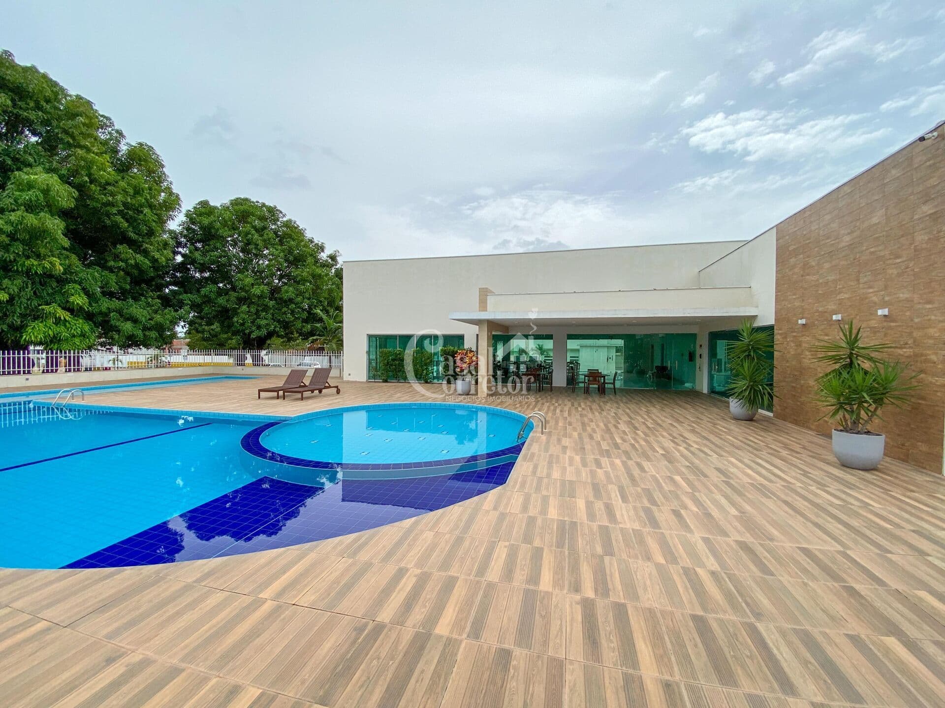 Lote quitado de 360m² no Condomínio Jandaia!