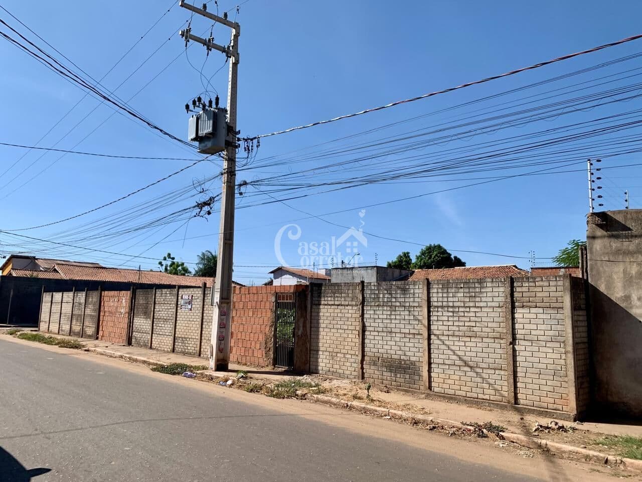 Terreno de 520m2 no Bairro Jardim São Luís, próximo ao Shopping Imperial