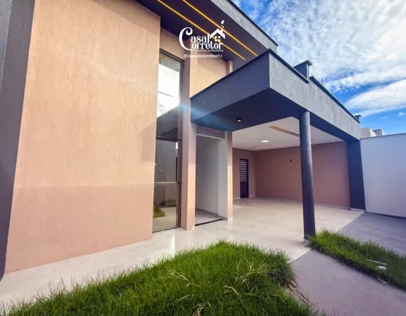 Casa térrea com piscina + 3 suítes ampla no Jardim das Oliveiras