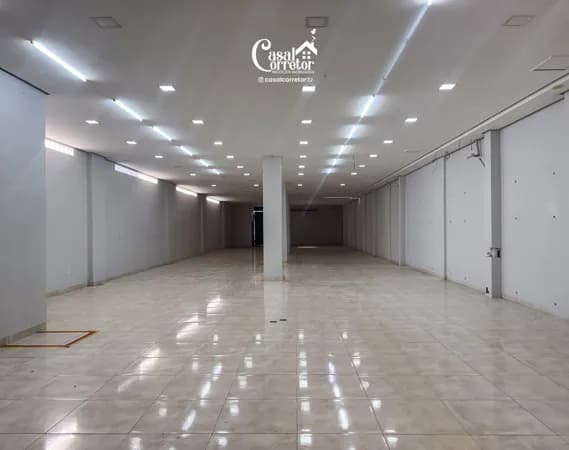 Ponto Comercial com 400m2 de loja na Av. Bernaldo Sayão