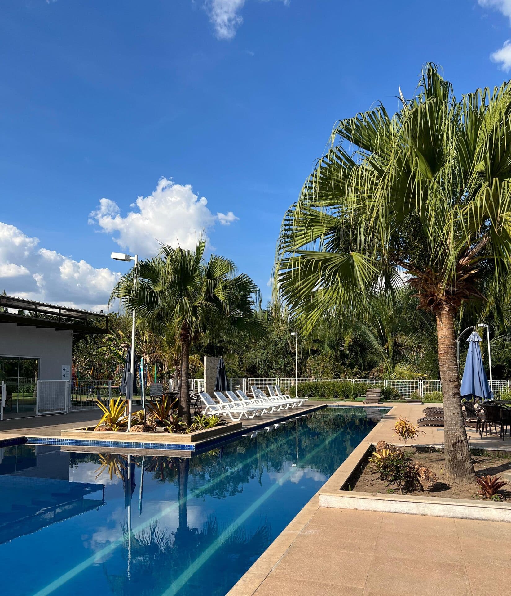 VENDE-SE LOTE DE 250M2.