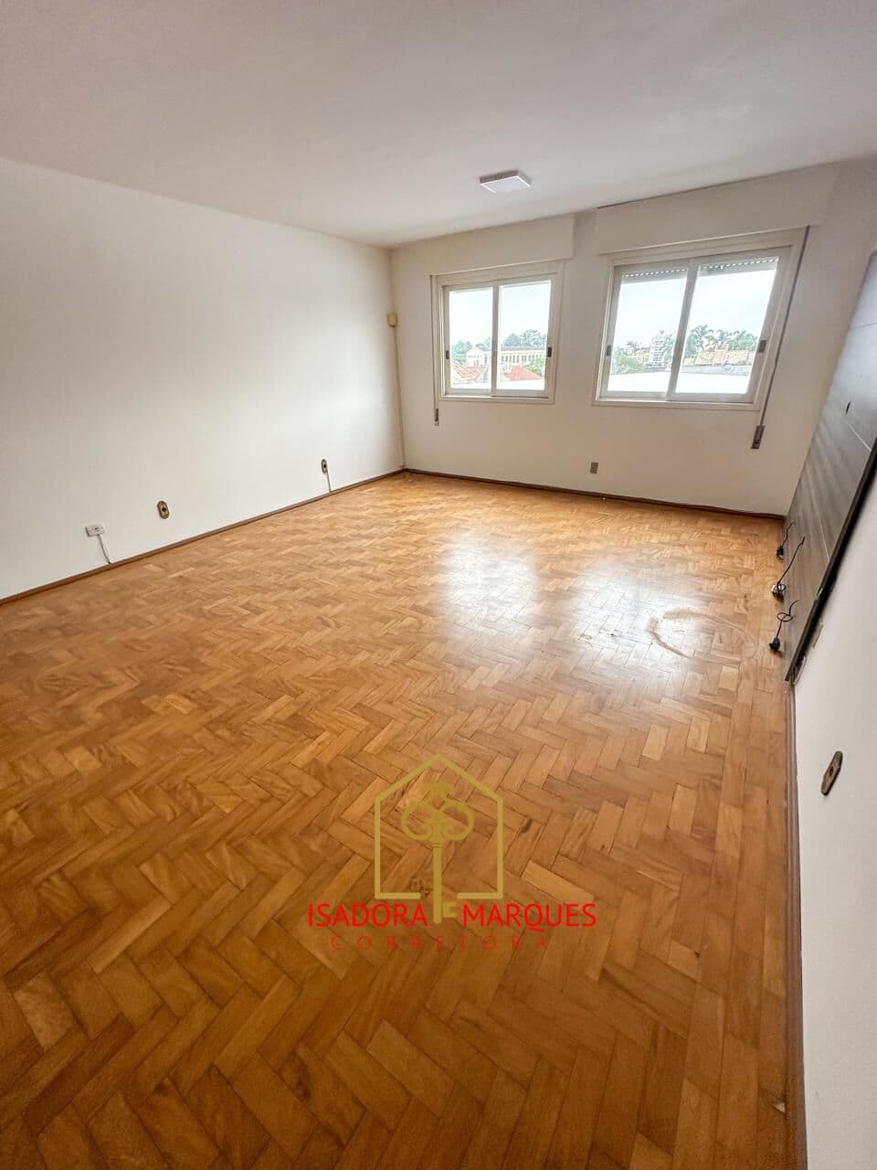 Apartamento quase esquina a Av. Dom Joaquim