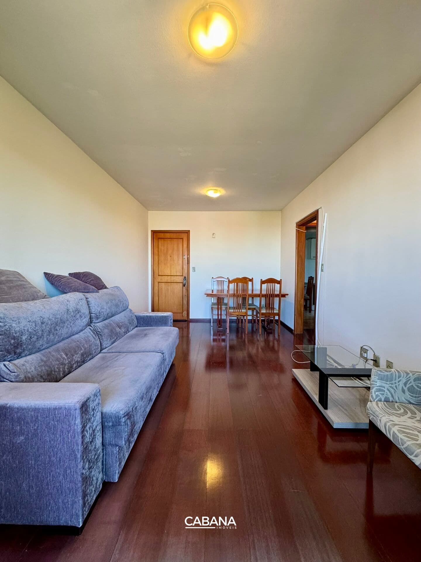 AP690 - Apartamento Semimobiliado