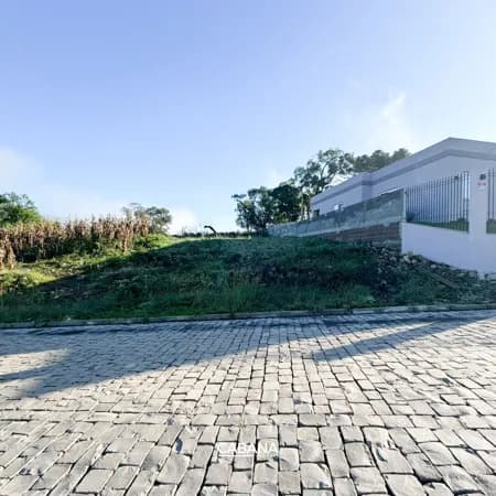 Terreno liberado para construir