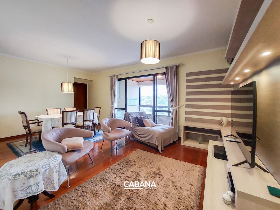 AP568 - Apartamento semimobiliado no Centro