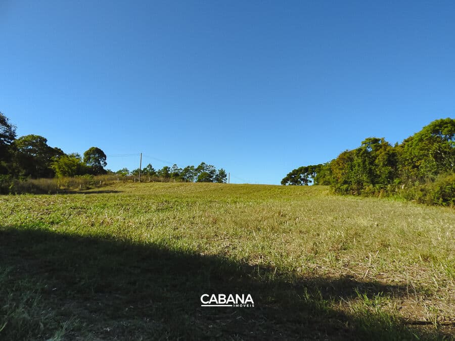 CH529 - Chácara à apenas 15km de Caxias do Sul.