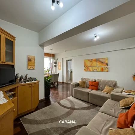 AP645 - Apartamento semimobiliado