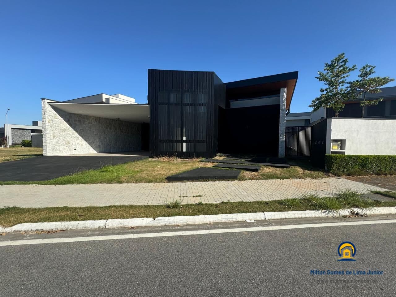 Casa em São José dos Campos - Jardim do Golfe