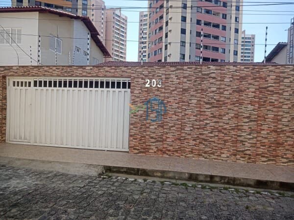 CASA PADRÃO/CASA A VENDA EM PARNAMIRIM/