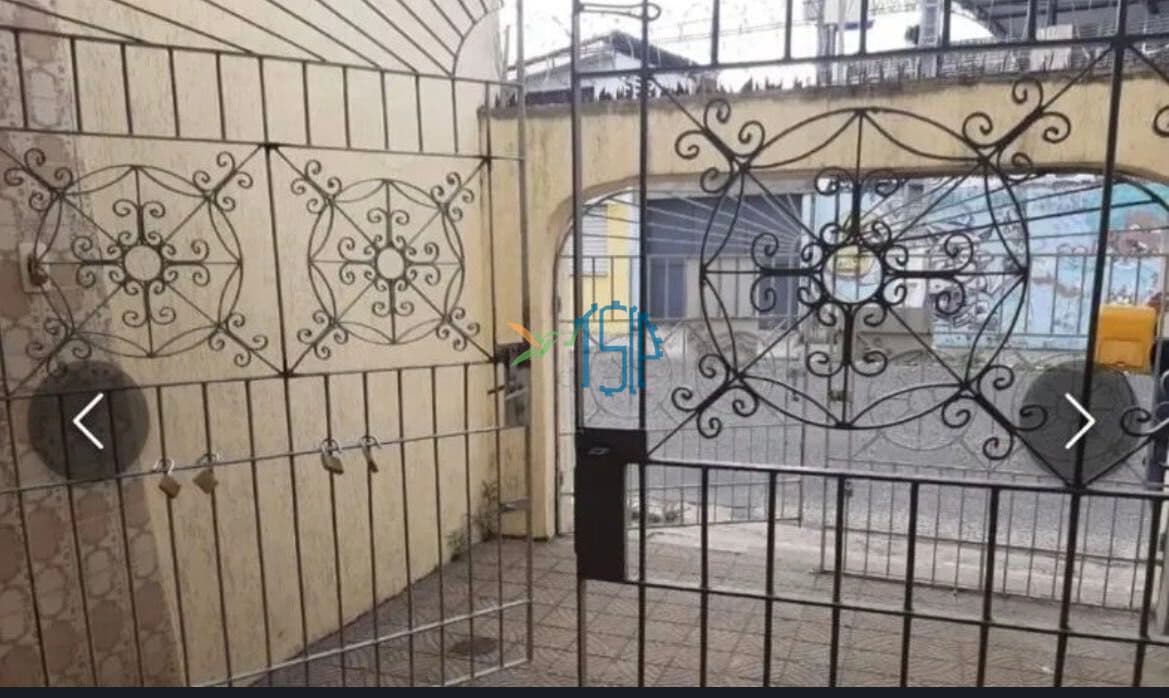 Casa Padrão / Casa padrão em Natal / Casa em rua pública / Casa no Bairro Alecrim - Natal-RN