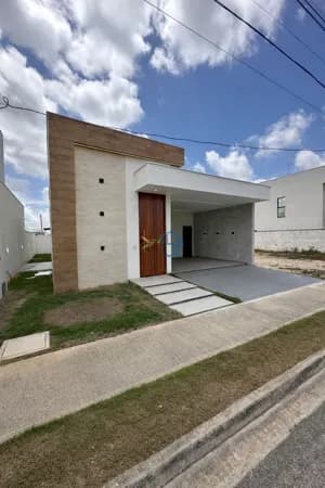 OPORTUNIDADE / CASA EM PARNAMIRIM / CASA EM CONDOMÍNIO FECHADO/ CASA PADRÃO EM PARNAMIRIM