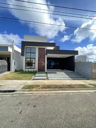 OPORTUNIDADE / CASA EM PARNAMIRIM / CASA EM CONDOMÍNIO FECHADO/ CASA PADRÃO EM PARNAMIRIM
