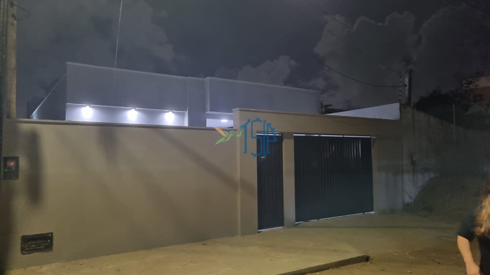 Casa Padrão / Casa padrão em Parnamirim/ Casa em rua pública em Cajupiranga -Parnamirim - RN /