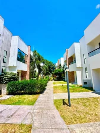 Casa Duplex/VENDO – Casa Duplex 100% Mobiliada em Ponta Negra Condomínio Village Ponta Negra