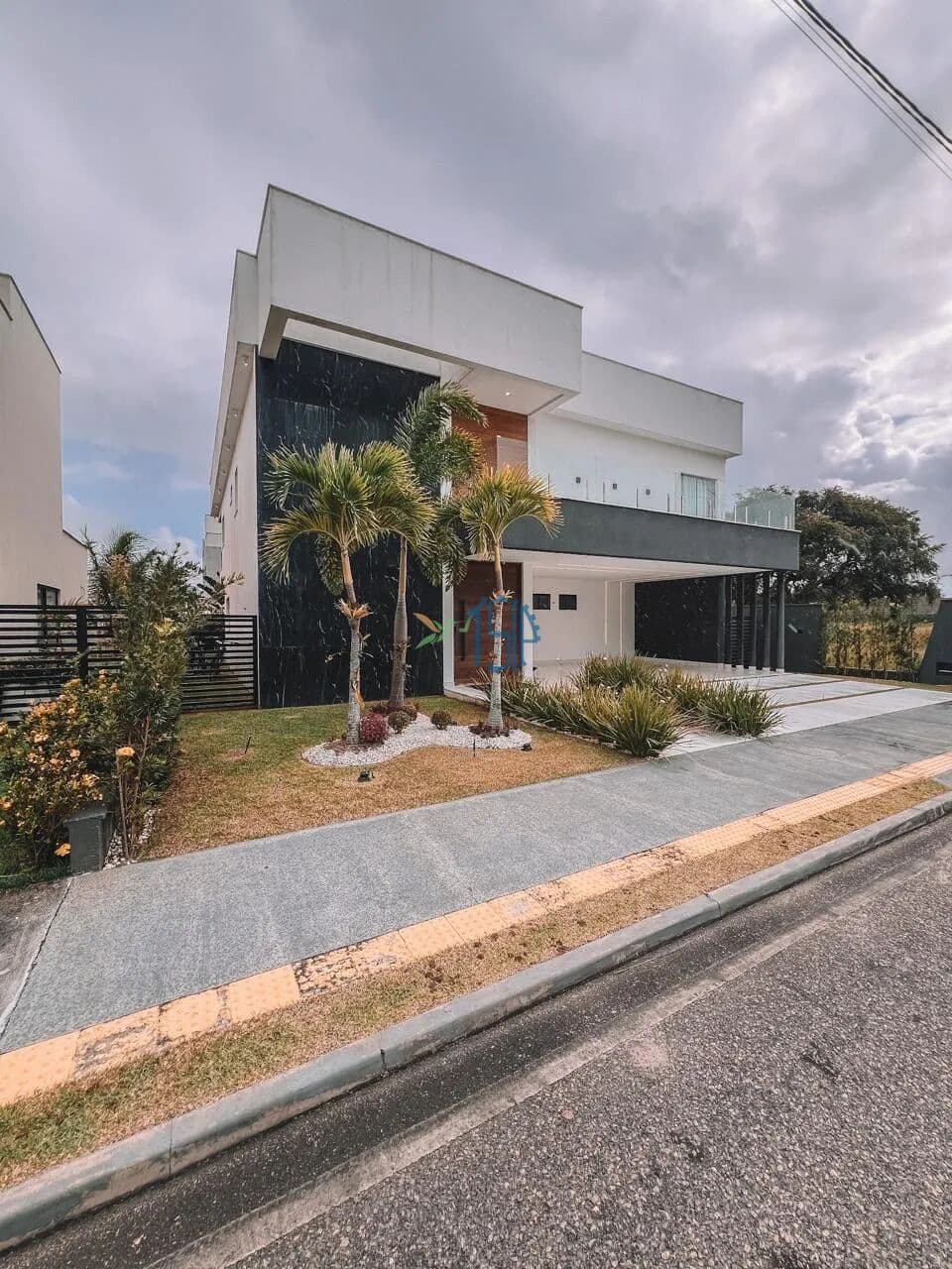 OPORTUNIDADE / CASA DUPLEX DE ALTO PADRÃO EM PARNAMIRIM / CASA EM CONDOMÍNIO FECHADO PIU / CASA DUPLEX ALTO PADRÃO EM PARNAMIRIM