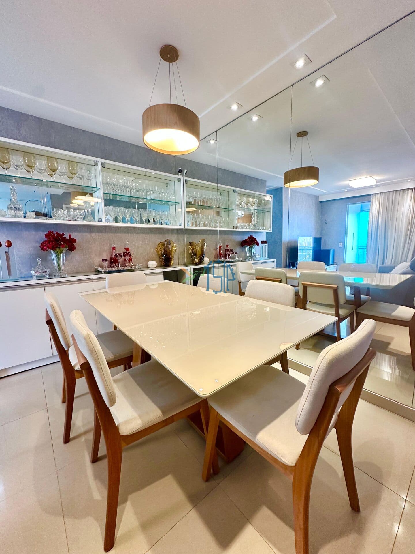 Apartamento Padrão/VENDO Apartamento no Condomínio Royal Vila Park Ponta Negra