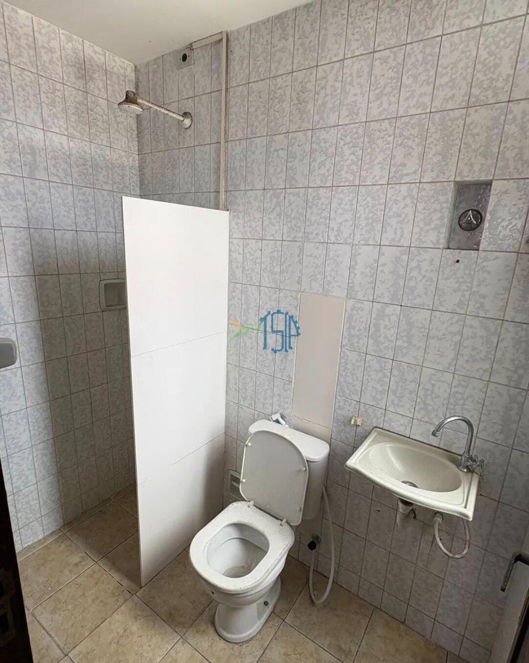 Apartamento Padrão/EDF Augusto Barro vermelho