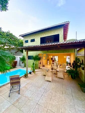 Casa Padrão/VENDO ou ALUGO – Casa incrível com piscina no coração de Cidade Verde!