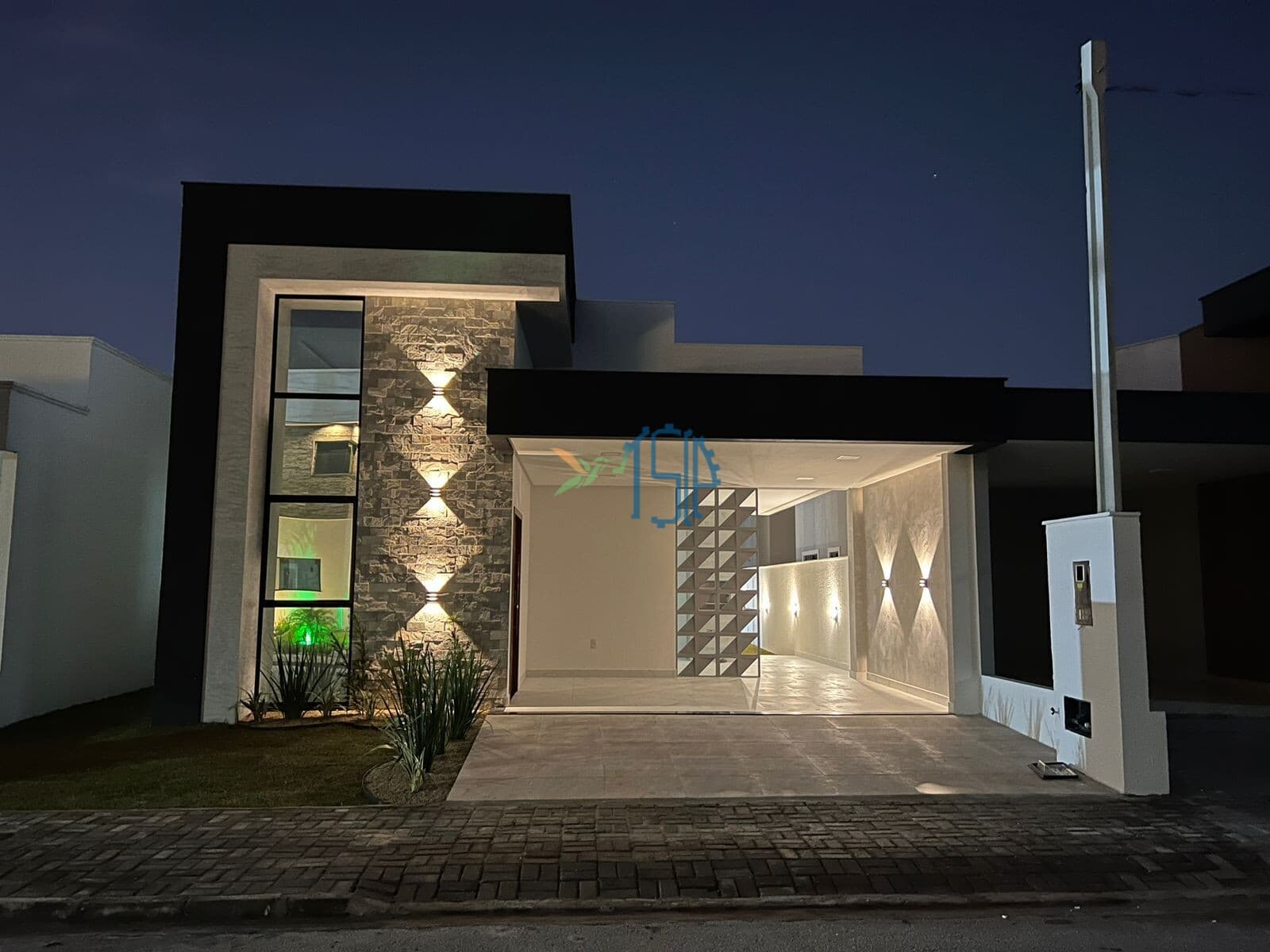 CASA ALTO PADRÃO / CASA EM CONDOMÍNIO / ALTO PADRÃO / MANSÃO EM PARNAMIRIM
