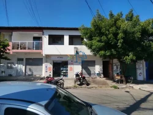 OPORTUNIDADE DE CASA EM PAJUÇARA / CASA COM 2 PONTOS PARA VENDAS