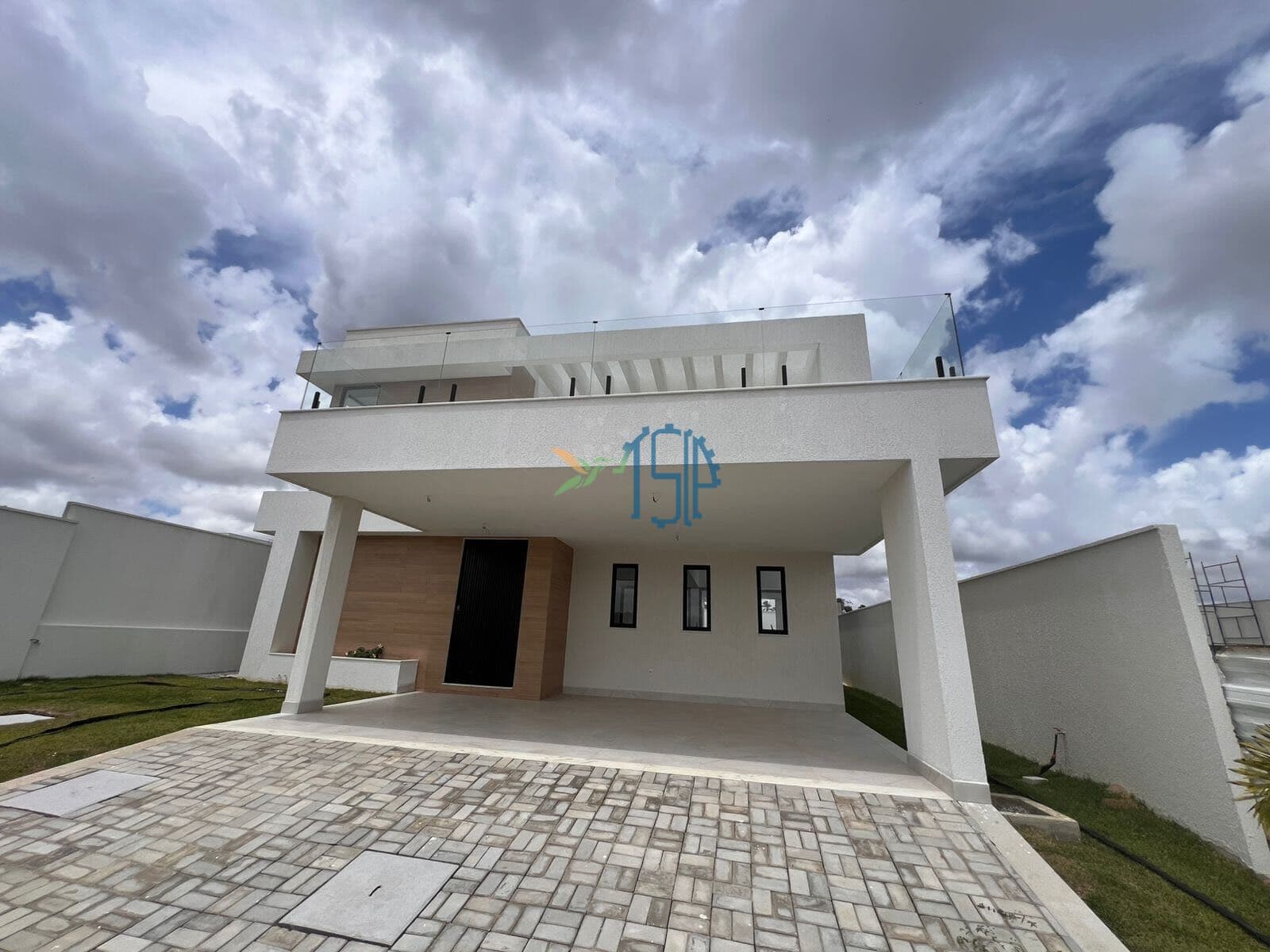 Casa Alto Padrão/Casa Duplex ( condomínio Yby Natureza)