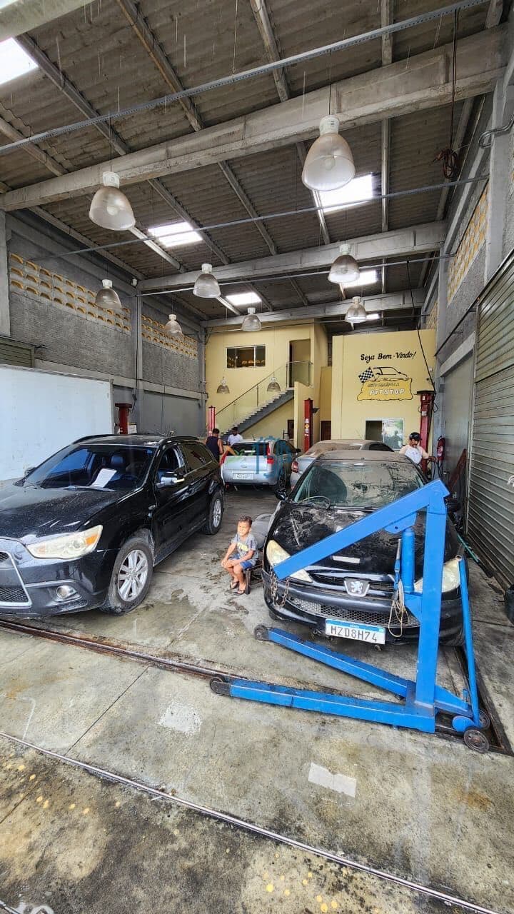 Pavilhão/Galpão Salão Comercial/Ponto comercial de esquina, com Galvão construído e terreno a venda na Avenida das Fronteiras/Zona Norte