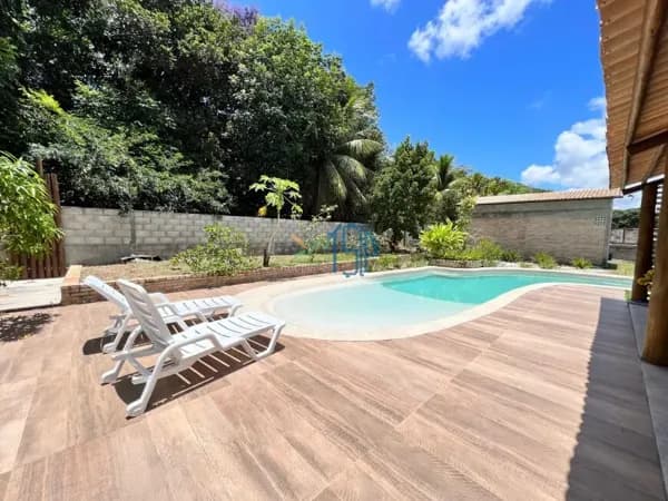 Casa em Condomínio/Casa com 5 Quartos e 6 banheiros à Venda, 400 m² por R$ 1.200.000