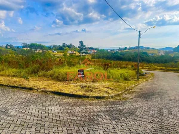 Lote/Terreno em Taquara - Ideal