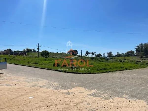 Lote/Terreno em Taquara - Ideal