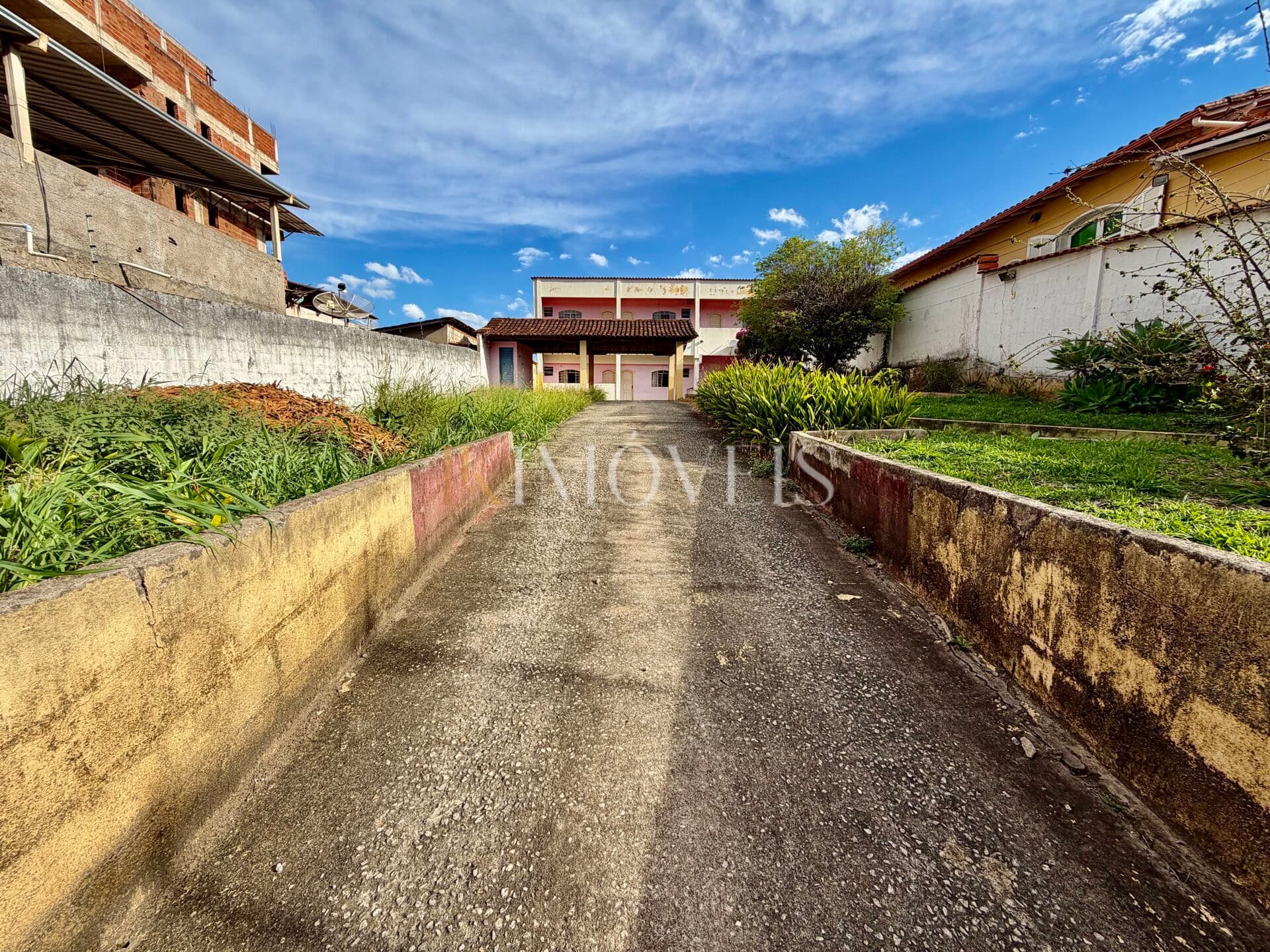 Ponto comercial e residencial