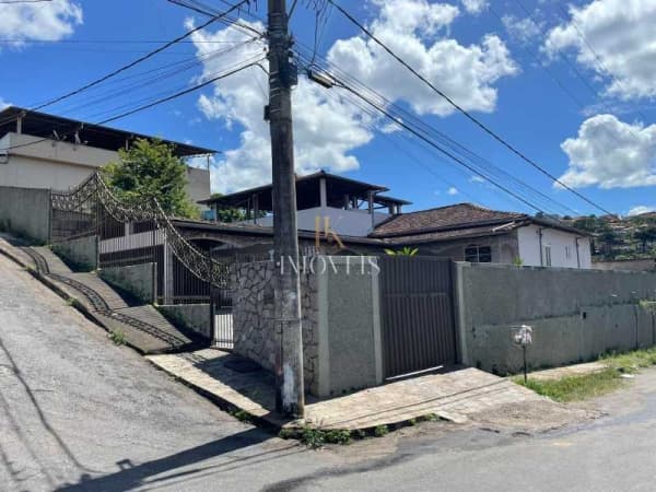 Casa à venda no bairro Belmonte em João Monlevade/MG
