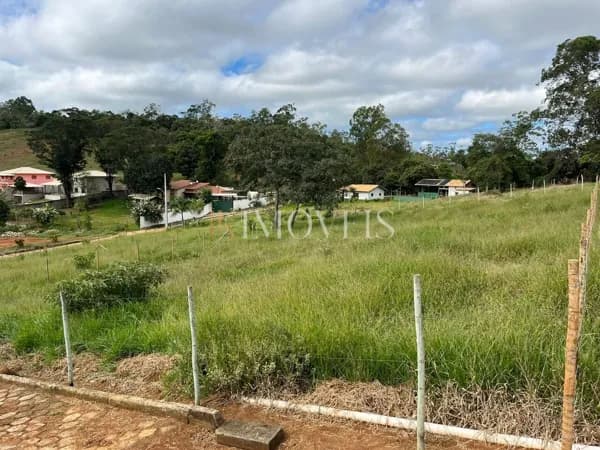 Lote/Terreno em São Domingos do Prata - Centro